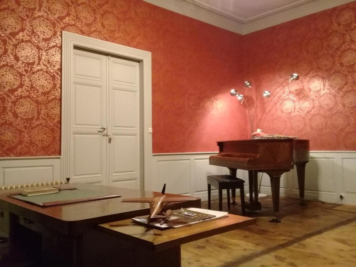 Bazar Du Nouveau Siecle Montréjeau Zewnętrze zdjęcie